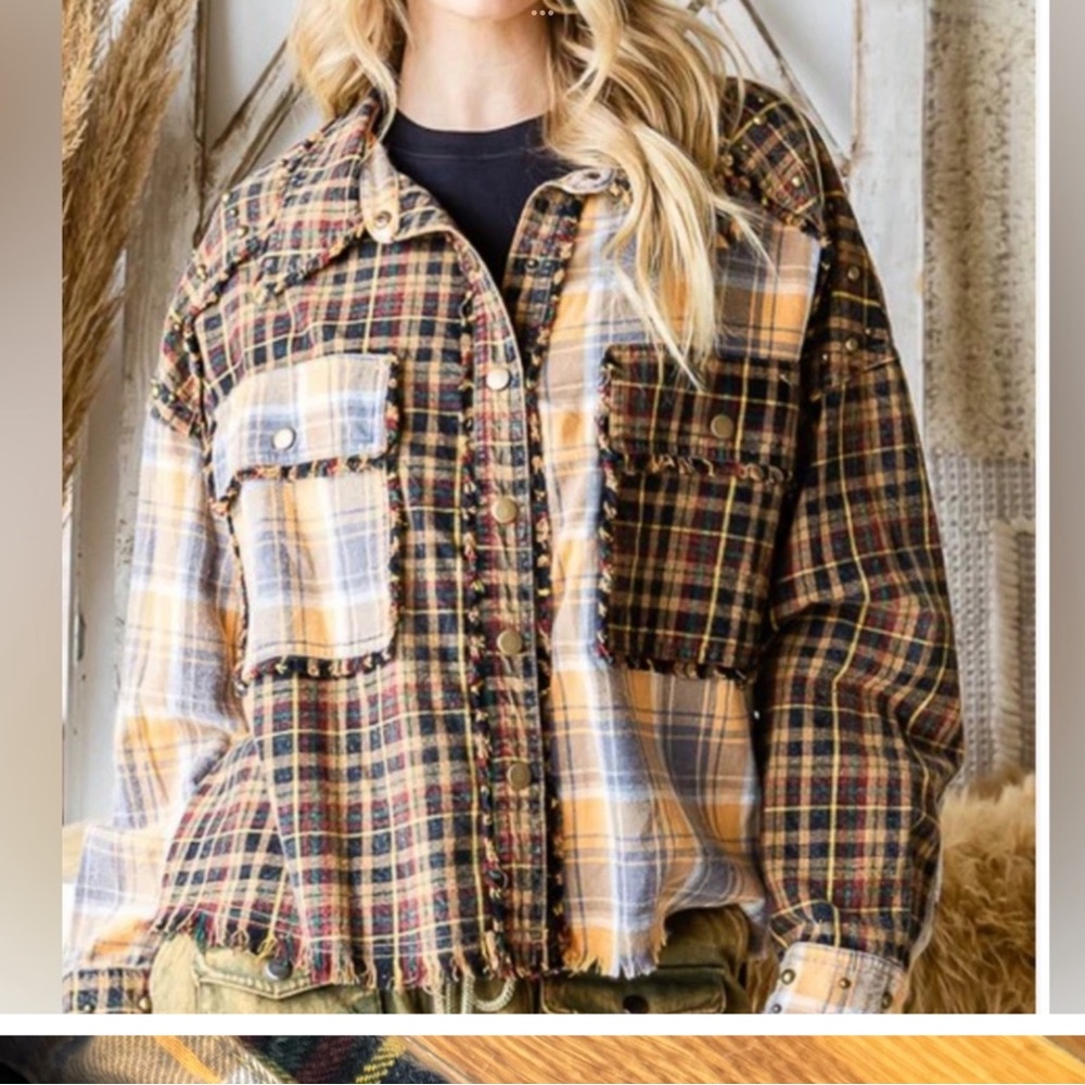 OLI+HALI
The Scottsdale Kat Flannel Studded Shacket